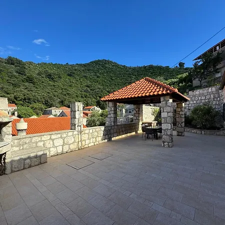 Holiday home Silentia Lastovo