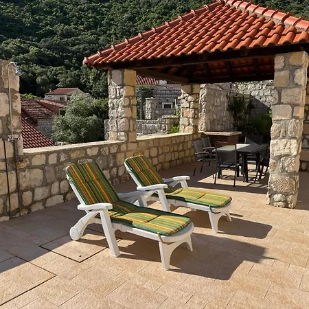 Ferienhaus Silentia Lastovo